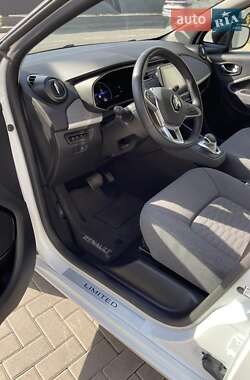 Хэтчбек Renault Zoe 2021 в 