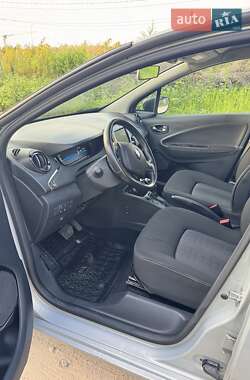 Хэтчбек Renault Zoe 2018 в 