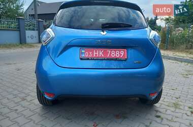 Хэтчбек Renault Zoe 2017 в 
