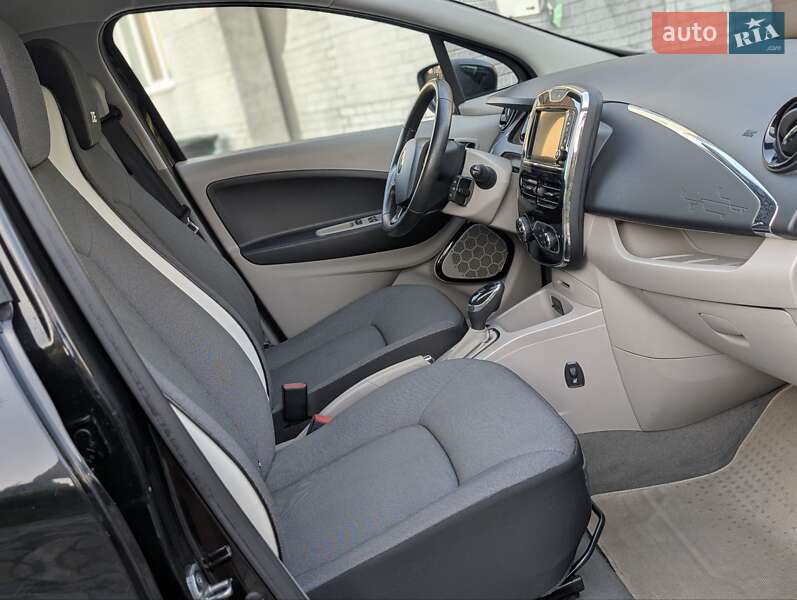 Хетчбек Renault Zoe 2016 в Вінниці фото 31 Хетчбек Renault Zoe 2016 в Вінниці