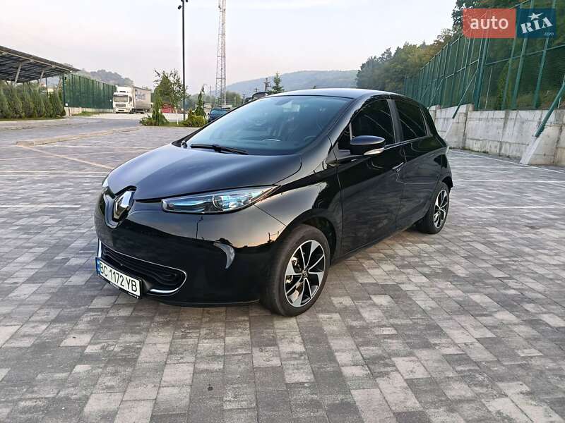 Хэтчбек Renault Zoe 2018 в 