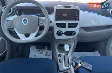 Хэтчбек Renault Zoe 2014 в 