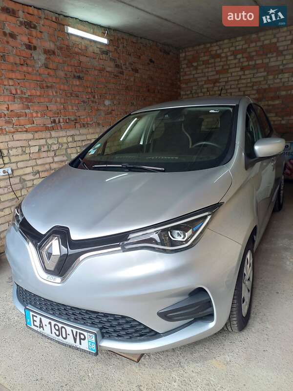 Хэтчбек Renault Zoe 2020 в 