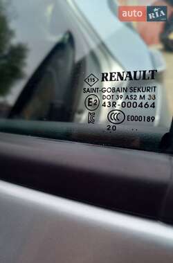 Хэтчбек Renault Zoe 2020 в 