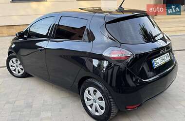 Хэтчбек Renault Zoe 2020 в 