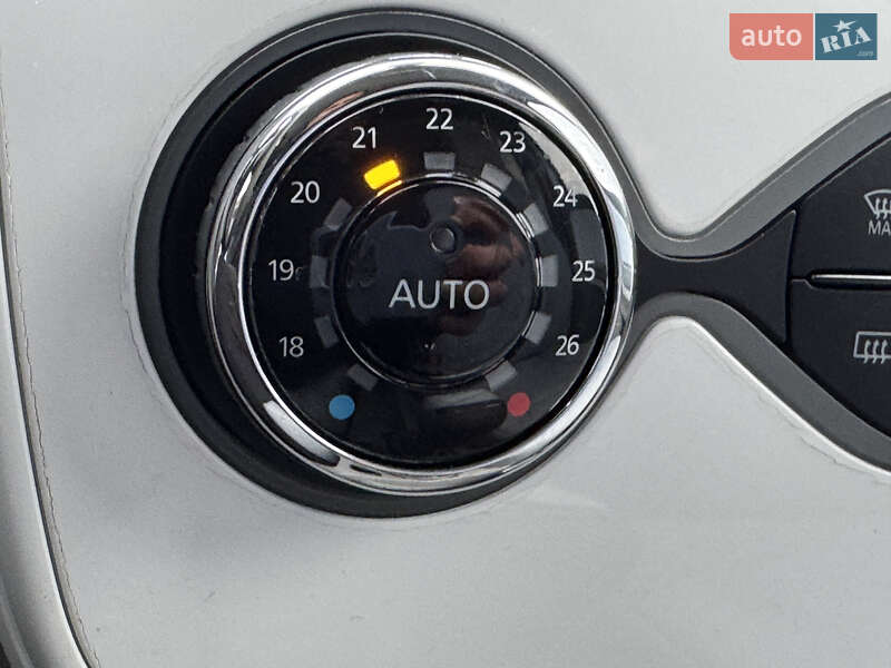 Хэтчбек Renault Zoe 2017 в Самборе фото 66 Хэтчбек Renault Zoe 2017 в Самборе