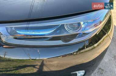 Хэтчбек Renault Zoe 2013 в 