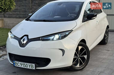 Хэтчбек Renault Zoe 2015 в 