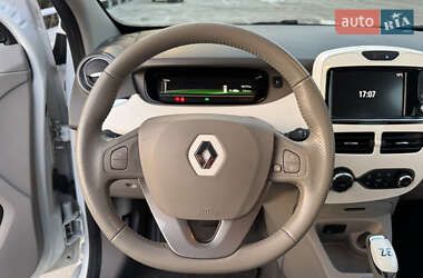 Хэтчбек Renault Zoe 2018 в 