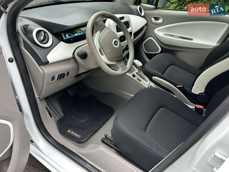 Хэтчбек Renault Zoe 2017 в Трускавце
