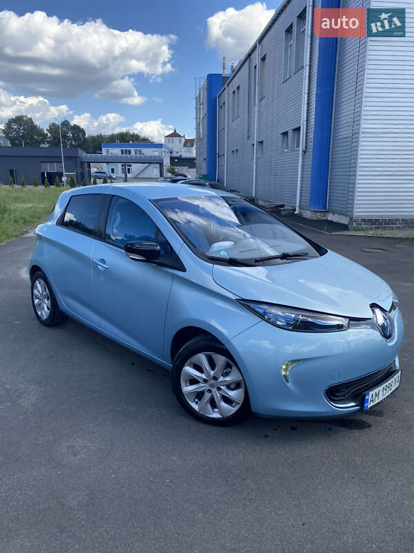 Хэтчбек Renault Zoe 2013 в Малине