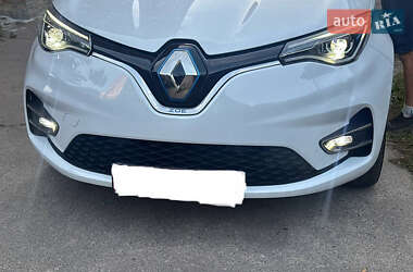 Хэтчбек Renault Zoe 2020 в 