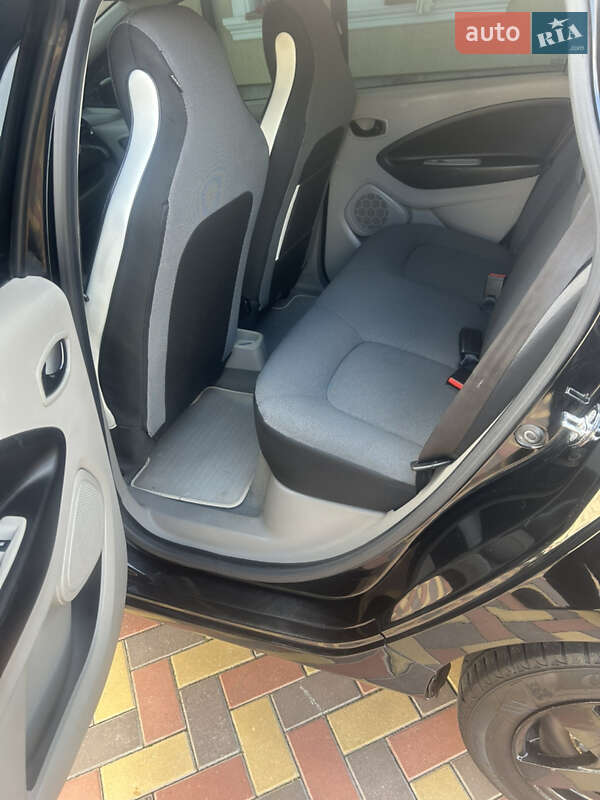 Хэтчбек Renault Zoe 2015 в Дрогобыче