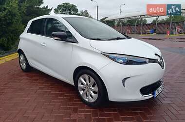 Хэтчбек Renault Zoe 2017 в 