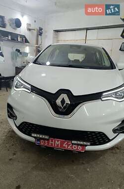 Хэтчбек Renault Zoe 2021 в 