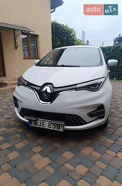 Хэтчбек Renault Zoe 2021 в 