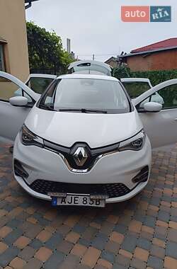 Хэтчбек Renault Zoe 2021 в 