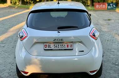 Хэтчбек Renault Zoe 2017 в 