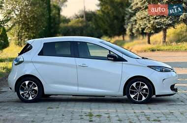 Хэтчбек Renault Zoe 2017 в 