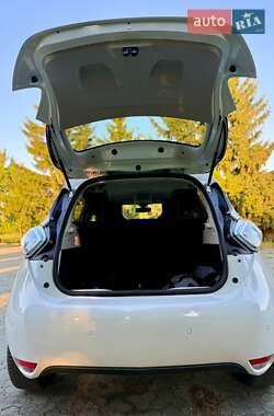 Хэтчбек Renault Zoe 2017 в 