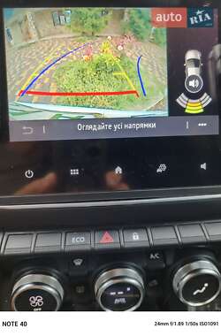 Хэтчбек Renault Zoe 2020 в 