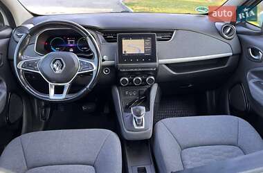 Хэтчбек Renault Zoe 2021 в 