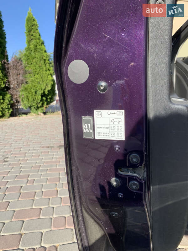 Хэтчбек Renault Zoe 2020 в Черновцах