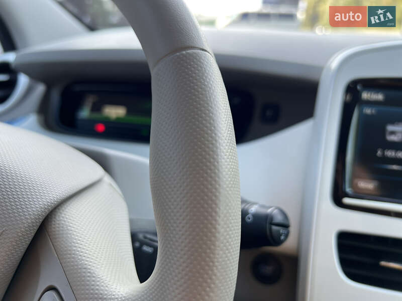 Хэтчбек Renault Zoe 2013 в Тернополе