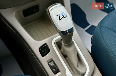 Хэтчбек Renault Zoe 2014 в 