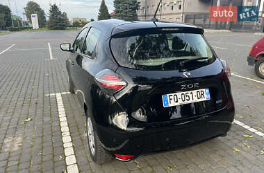 Хэтчбек Renault Zoe 2020 в 