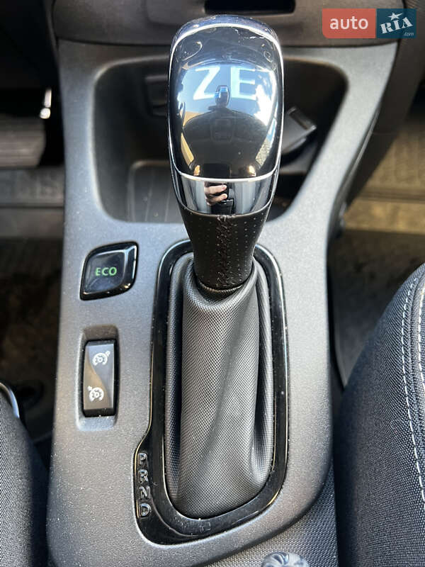 Хетчбек Renault Zoe 2017 в Києві фото 31 Хетчбек Renault Zoe 2017 в Києві
