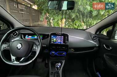 Хетчбек Renault Zoe 2018 в 