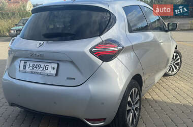Хэтчбек Renault Zoe 2020 в 