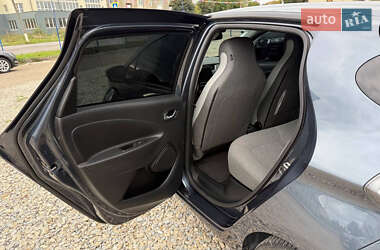 Хэтчбек Renault Zoe 2020 в 