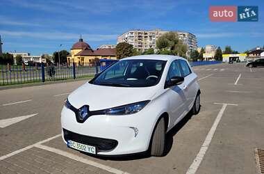 Хэтчбек Renault Zoe 2016 в 