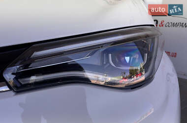 Хэтчбек Renault Zoe 2020 в 