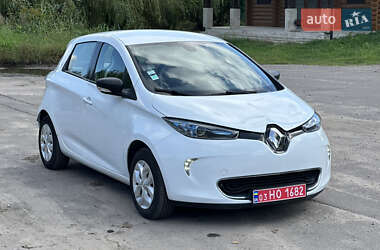 Хэтчбек Renault Zoe 2018 в 
