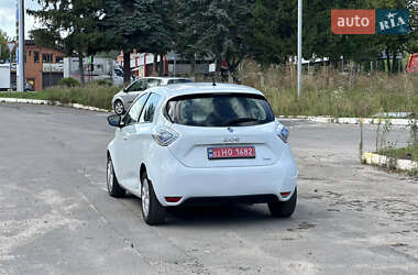 Хэтчбек Renault Zoe 2018 в 