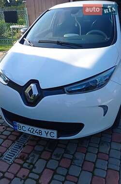 Хэтчбек Renault Zoe 2019 в 