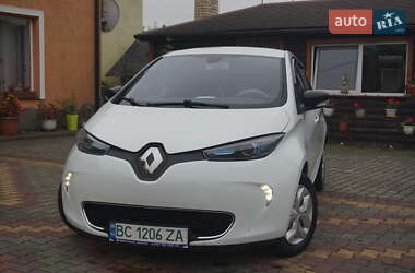Хэтчбек Renault Zoe 2015 в 
