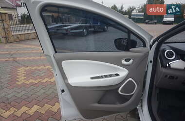Хэтчбек Renault Zoe 2015 в 
