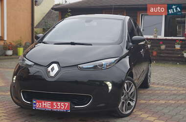 Хэтчбек Renault Zoe 2016 в 