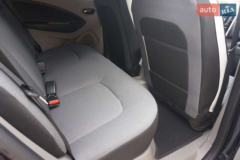 Хэтчбек Renault Zoe 2016 в Самборе