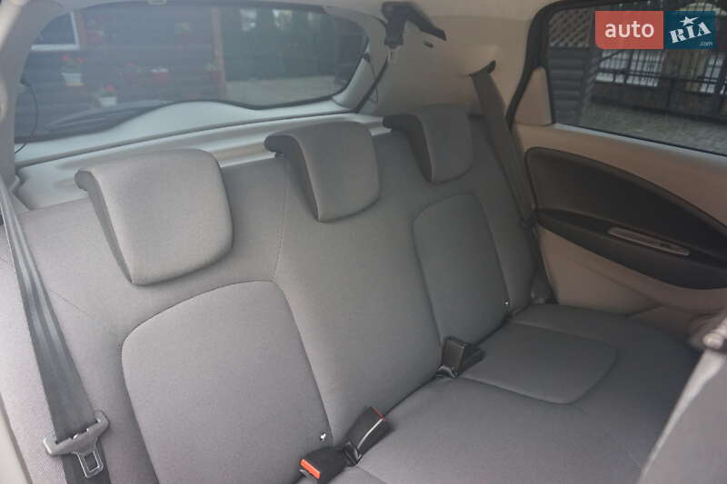 Хэтчбек Renault Zoe 2016 в Самборе
