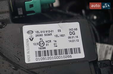 Хэтчбек Renault Zoe 2016 в 