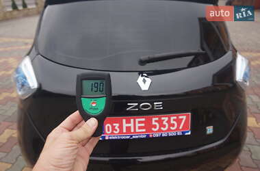 Хэтчбек Renault Zoe 2016 в 