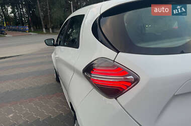 Хэтчбек Renault Zoe 2021 в 