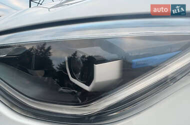 Хэтчбек Renault Zoe 2021 в 