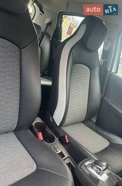 Хэтчбек Renault Zoe 2021 в 