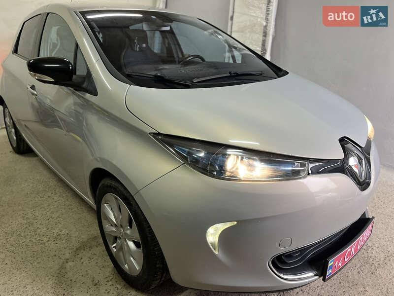 Хэтчбек Renault Zoe 2015 в Львове